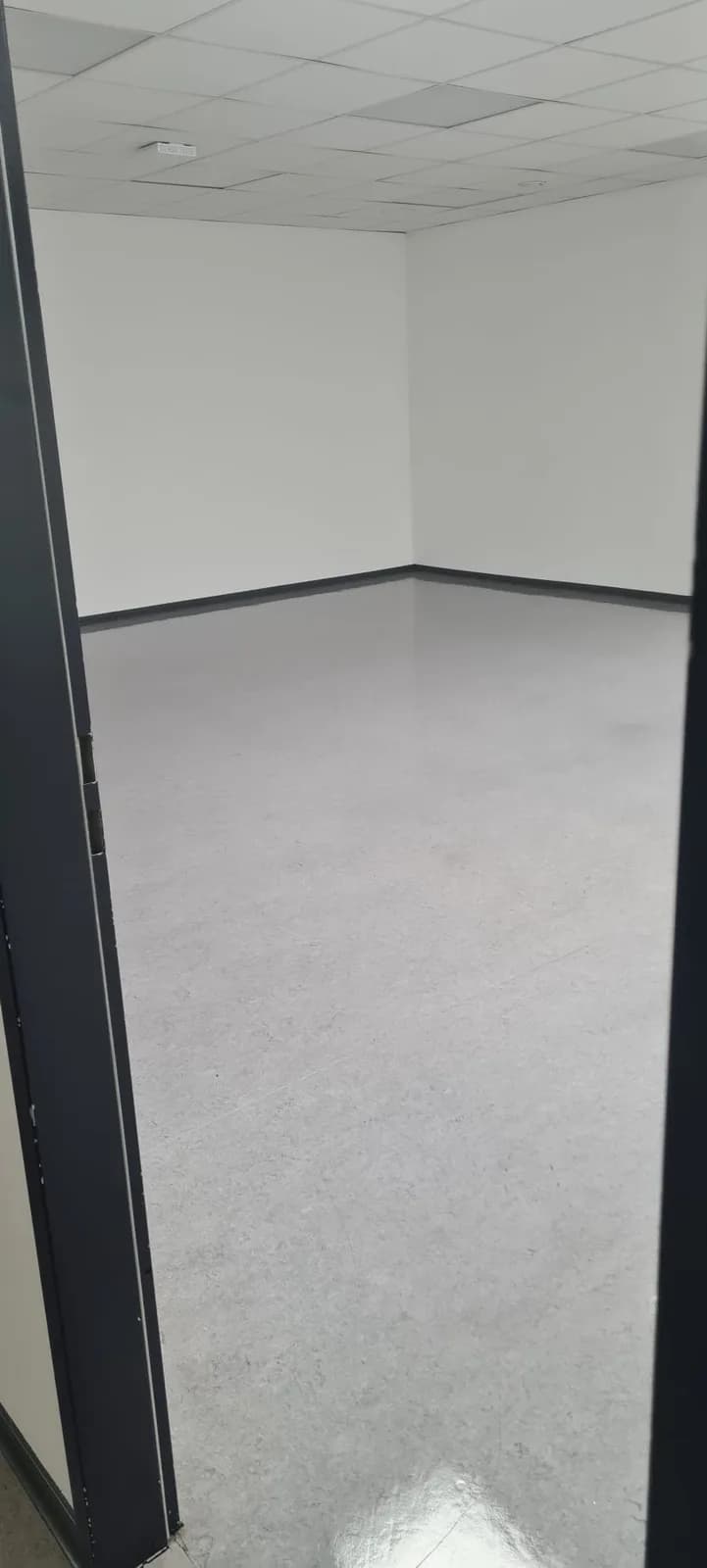 Bodenflächen in Fluren und Innenräumen – Nachher, Aufnahme 2